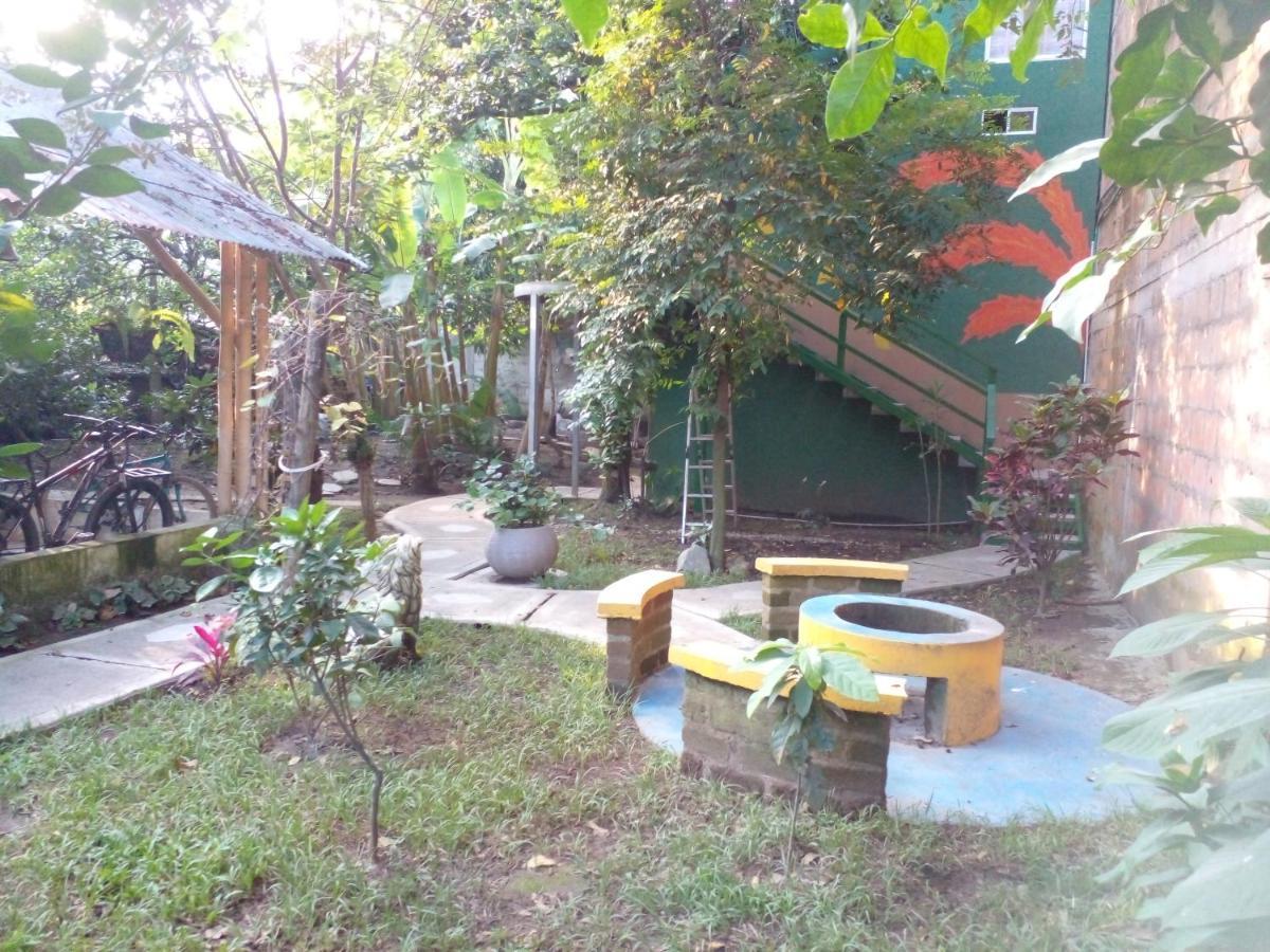 Montecarlos Inn *